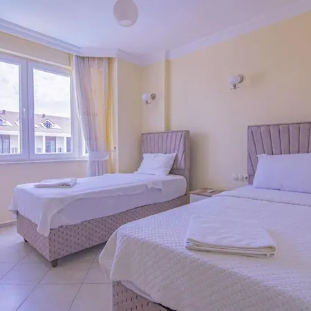 Fethiye'de Denize Sifir 10 Kisilik Oyster 5 * 费特希耶